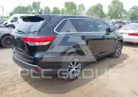 2017 Toyota Highlander фото