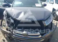 2017 Toyota Highlander фото