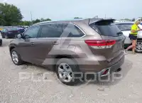 2017 Toyota Highlander фото