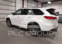 2017 Toyota Highlander photo