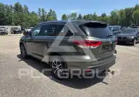 2017 Toyota Highlander photo