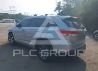 2017 Toyota Highlander photo