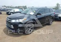 2017 Toyota Highlander фото