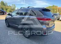 2017 Toyota Highlander photo