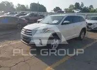 2017 Toyota Highlander photo