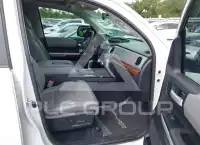2017 Toyota TUNDRA photo