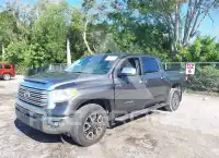 2017 Toyota TUNDRA photo