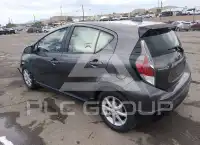 2017 Toyota PRIUS photo