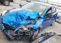 2017 Toyota YARIS фото