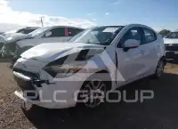 2017 Toyota YARIS фото