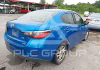 2017 Toyota YARIS фото