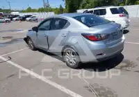 2017 Toyota YARIS фото