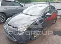 2017 Toyota YARIS фото