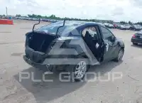 2017 Toyota YARIS фото