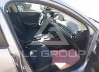 2017 Toyota YARIS фото
