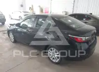 2017 Toyota YARIS фото