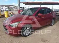2017 Toyota YARIS photo