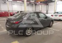 2017 Toyota YARIS фото