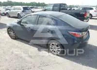 2017 Toyota YARIS фото