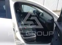 2017 Toyota YARIS фото