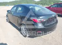 2017 Toyota YARIS фото