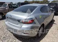 2017 Toyota YARIS фото
