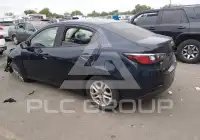 2017 Toyota YARIS фото