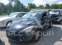 2017 Toyota YARIS фото