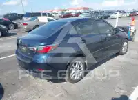 2017 Toyota YARIS фото