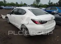 2017 Toyota YARIS фото