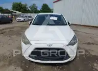 2017 Toyota YARIS фото