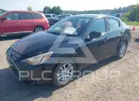 2017 Toyota YARIS фото