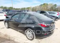 2017 Toyota YARIS photo