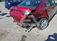 2017 Toyota YARIS фото