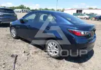 2017 Toyota YARIS фото