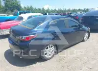 2017 Toyota YARIS фото