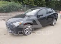 2017 Toyota YARIS фото