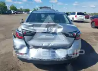 2017 Toyota YARIS фото