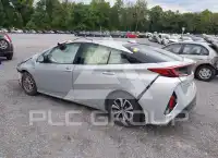 2017 Toyota PRIUS фото