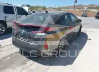 2017 Toyota PRIUS photo