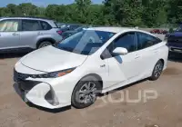 2017 Toyota PRIUS фото
