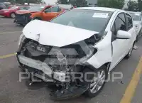 2017 Toyota YARIS фото