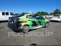 2017 Toyota PRIUS photo