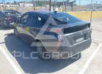 2017 Toyota PRIUS photo