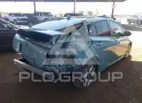2017 Toyota PRIUS фото