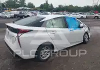 2017 Toyota PRIUS фото