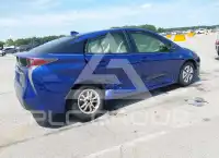 2017 Toyota PRIUS фото