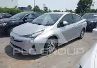 2017 Toyota PRIUS фото