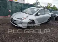 2017 Toyota PRIUS photo