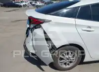 2017 Toyota PRIUS фото